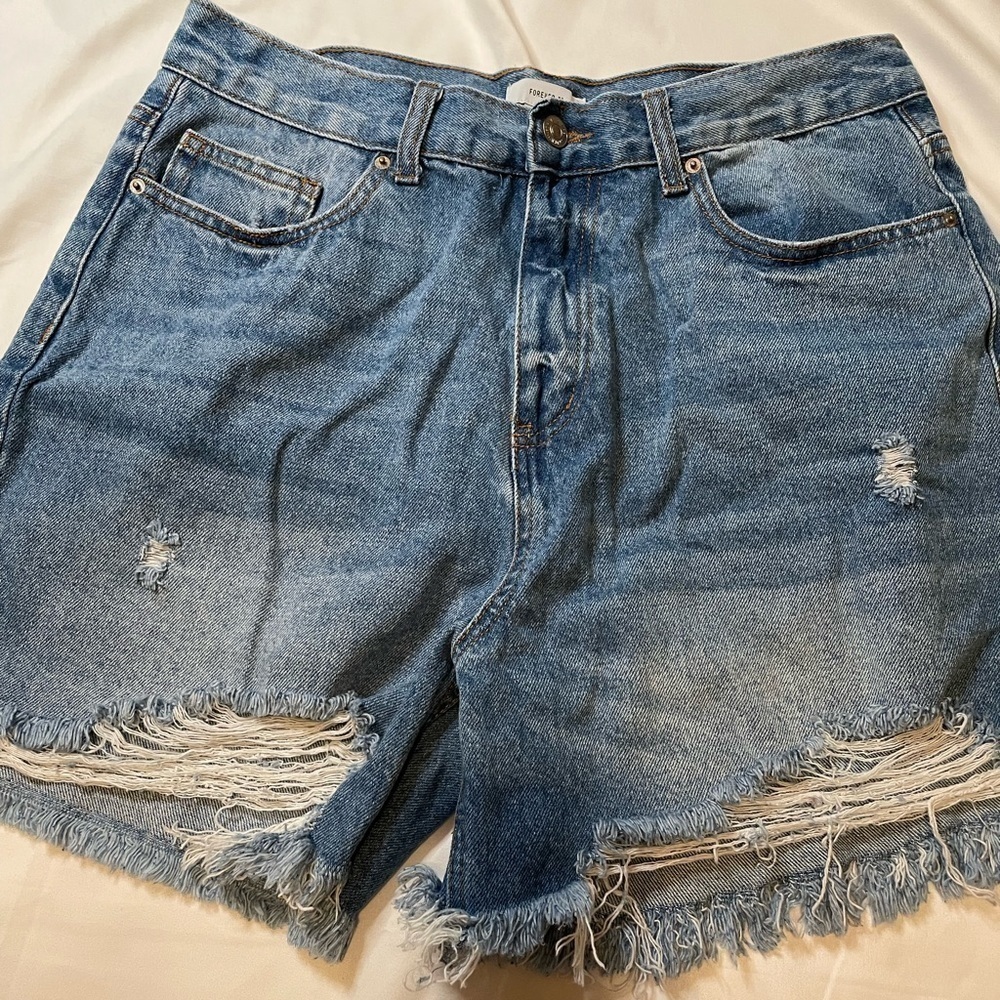 Forever 21 Size 32 high waisted distressed shorts - Picture 2 of 5